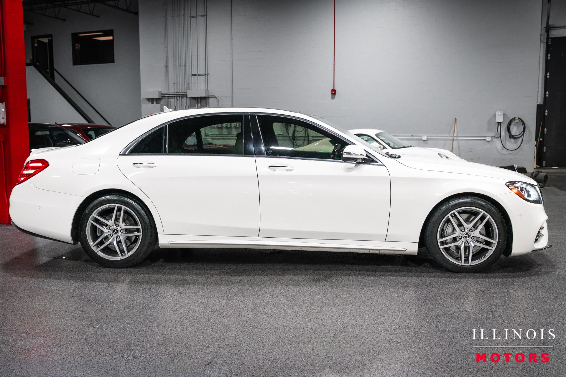 Used 2019 Mercedes-Benz S 560 4MATIC Sedan image 6