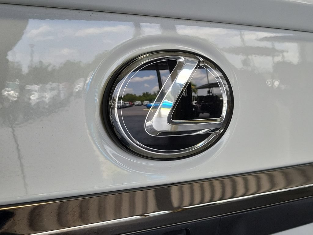 Used 2024 Lexus ES 300h F Sport w/ Accessory Package (Z2) FWD image 8
