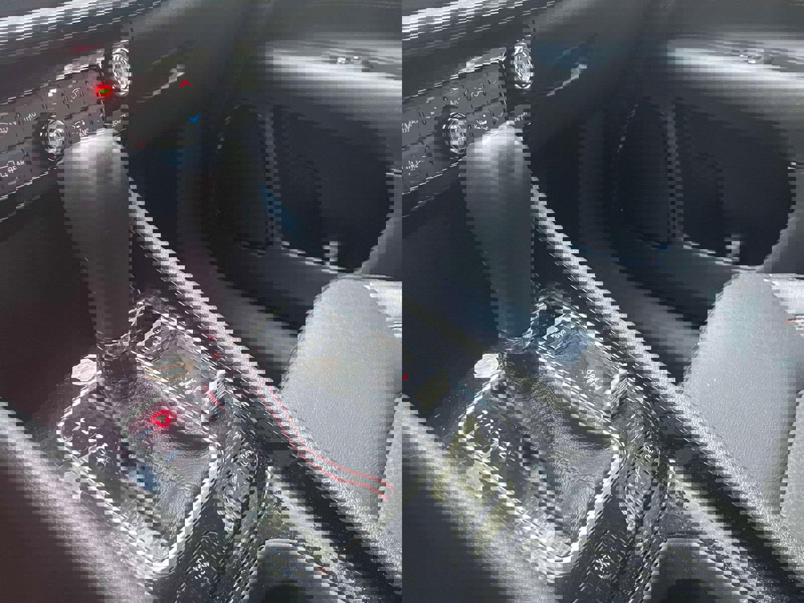 Used 2024 Jeep Compass Trailhawk image 30