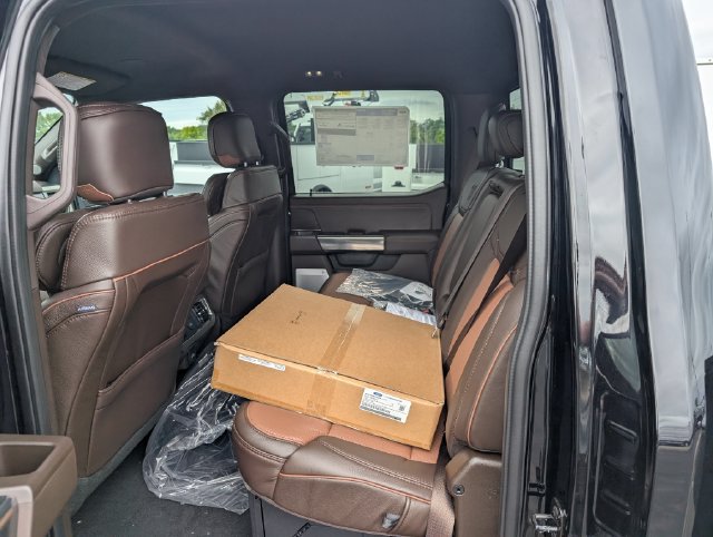 New 2027 Ford F450 King Ranch w/ Snow Plow Prep Package AWD/4WD image 11