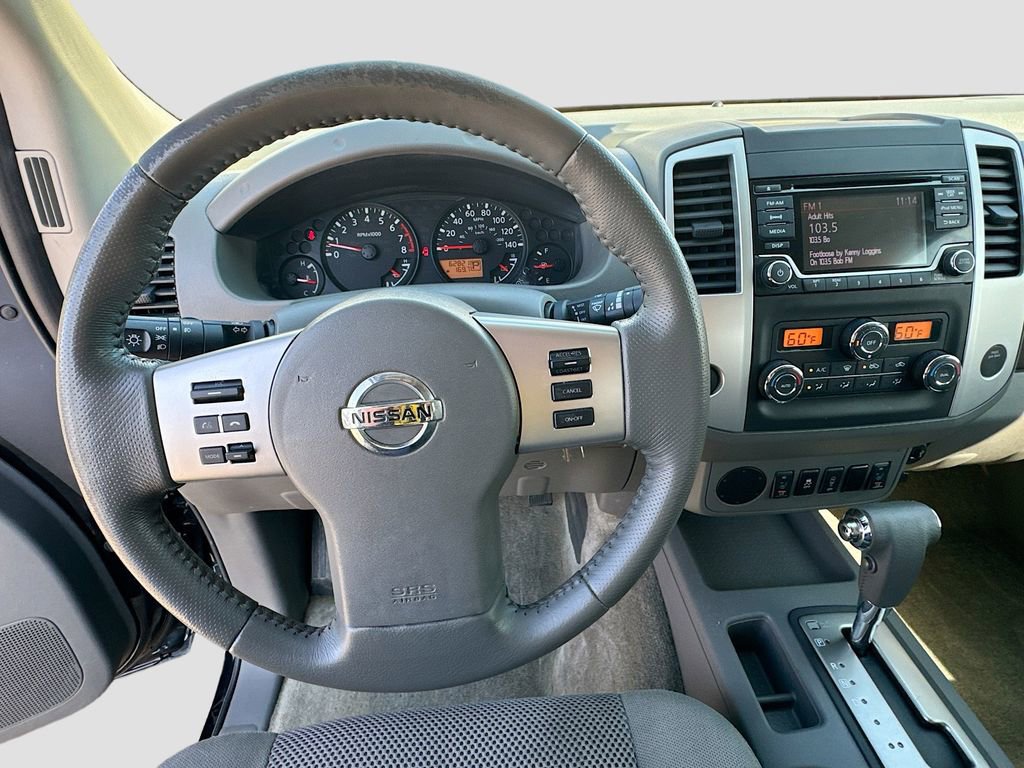 Used 2018 Nissan Frontier SV image 11
