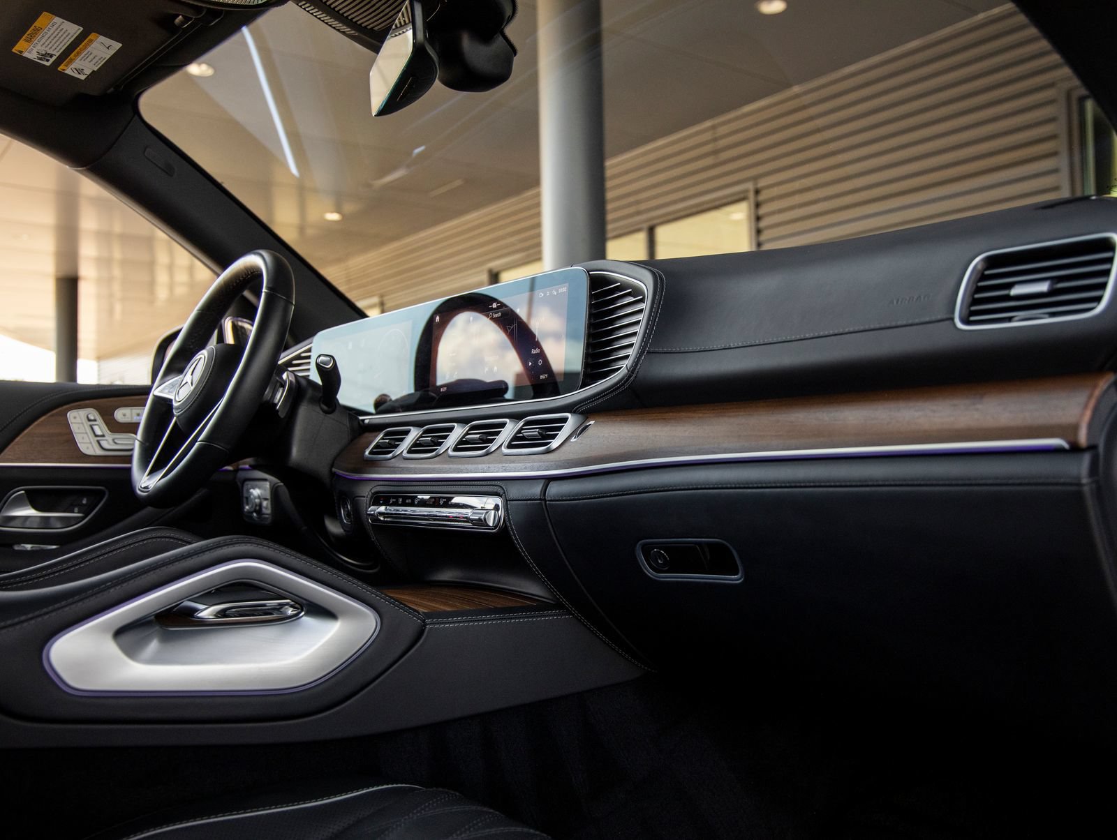 Used 2024 Mercedes-Benz Maybach GLS 600 4MATIC image 56