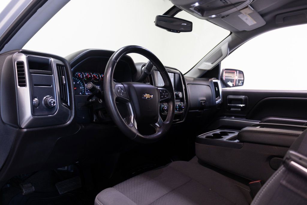 Used 2017 Chevrolet Silverado 1500 LT w/ LT Convenience Package image 17