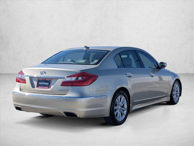 Used 2012 Hyundai Genesis 3.8 RWD image 5