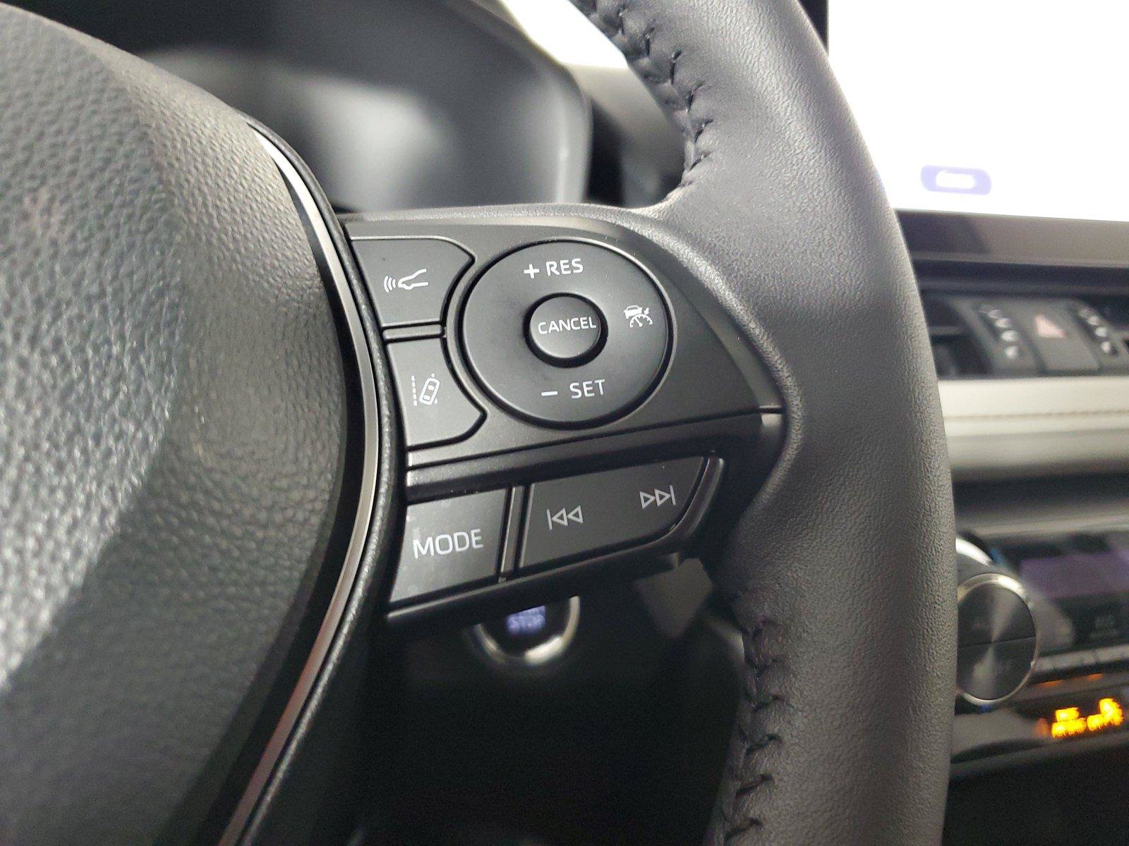 Used 2025 Toyota RAV4 XLE Premium FWD image 26