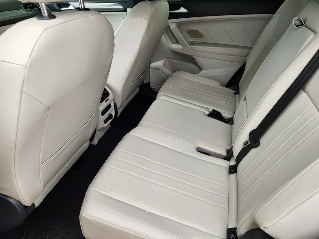 Used 2022 Volkswagen Tiguan SE R-Line FWD image 21