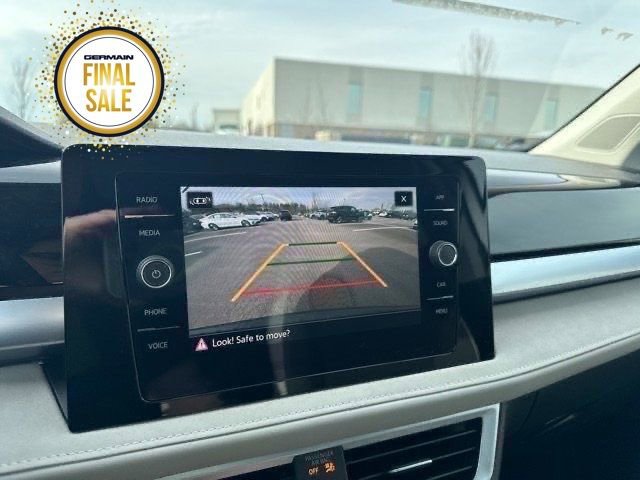 New 2025 Volkswagen Taos SE image 28