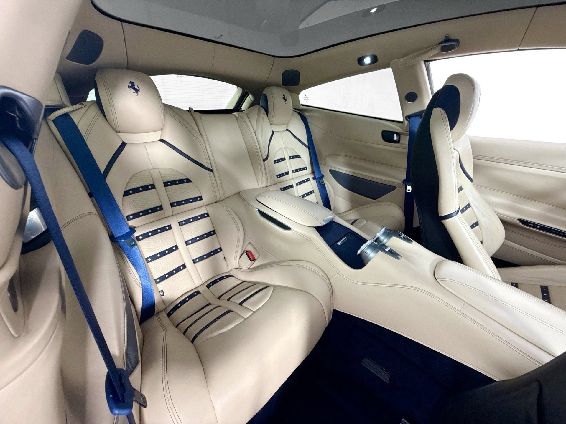Certified 2018 Ferrari GTC4Lusso AWD/4WD image 22