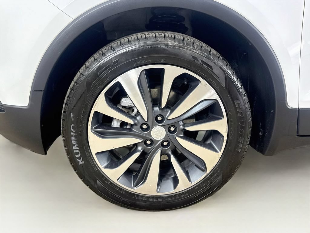 Used 2021 Buick Encore Preferred AWD/4WD image 26