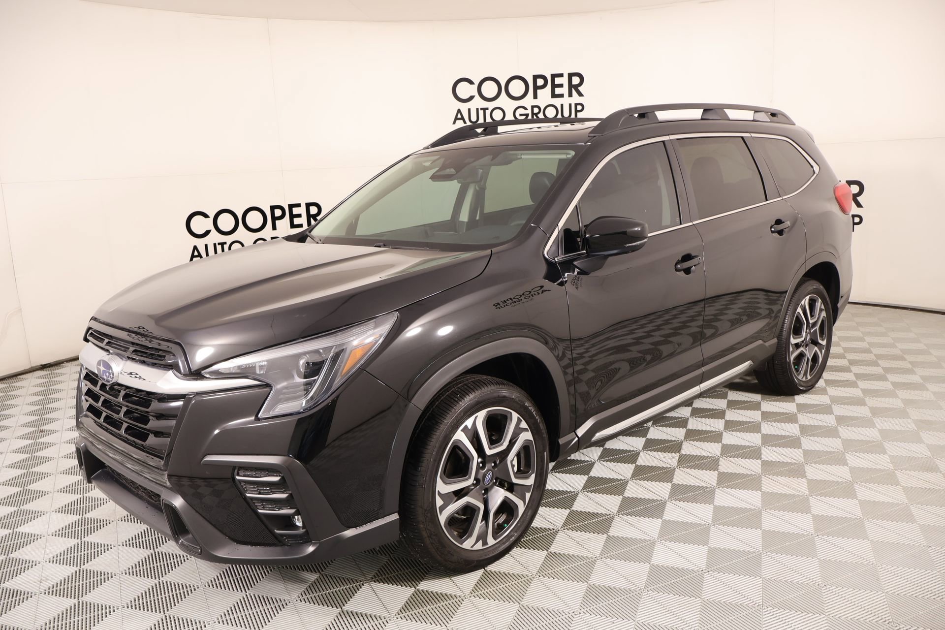 Used 2025 Subaru Ascent Limited image 10