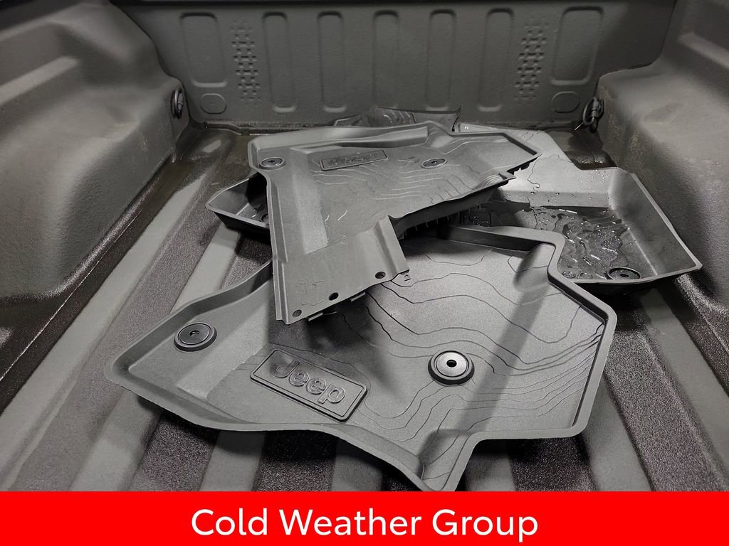 Used 2021 Jeep Gladiator Overland AWD/4WD image 10