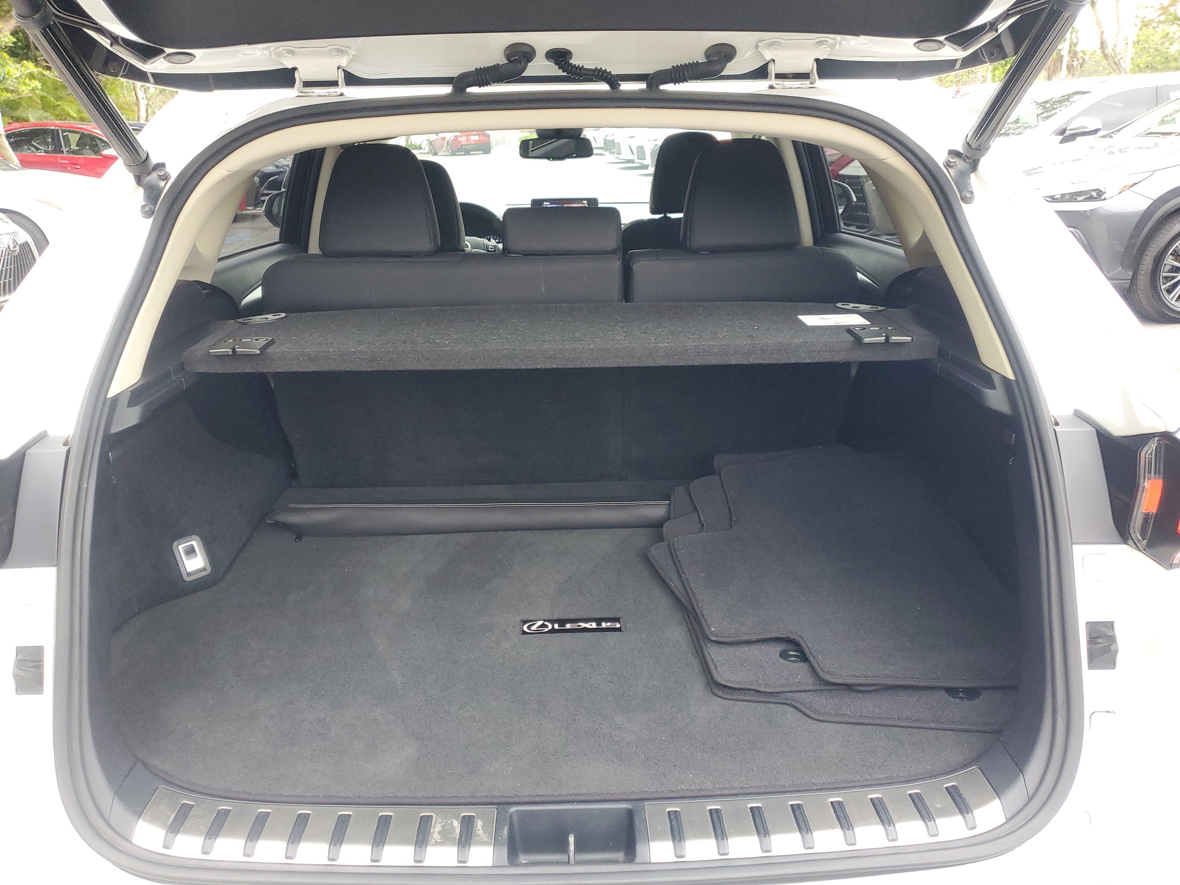 Used 2020 Lexus NX 300 FWD image 8