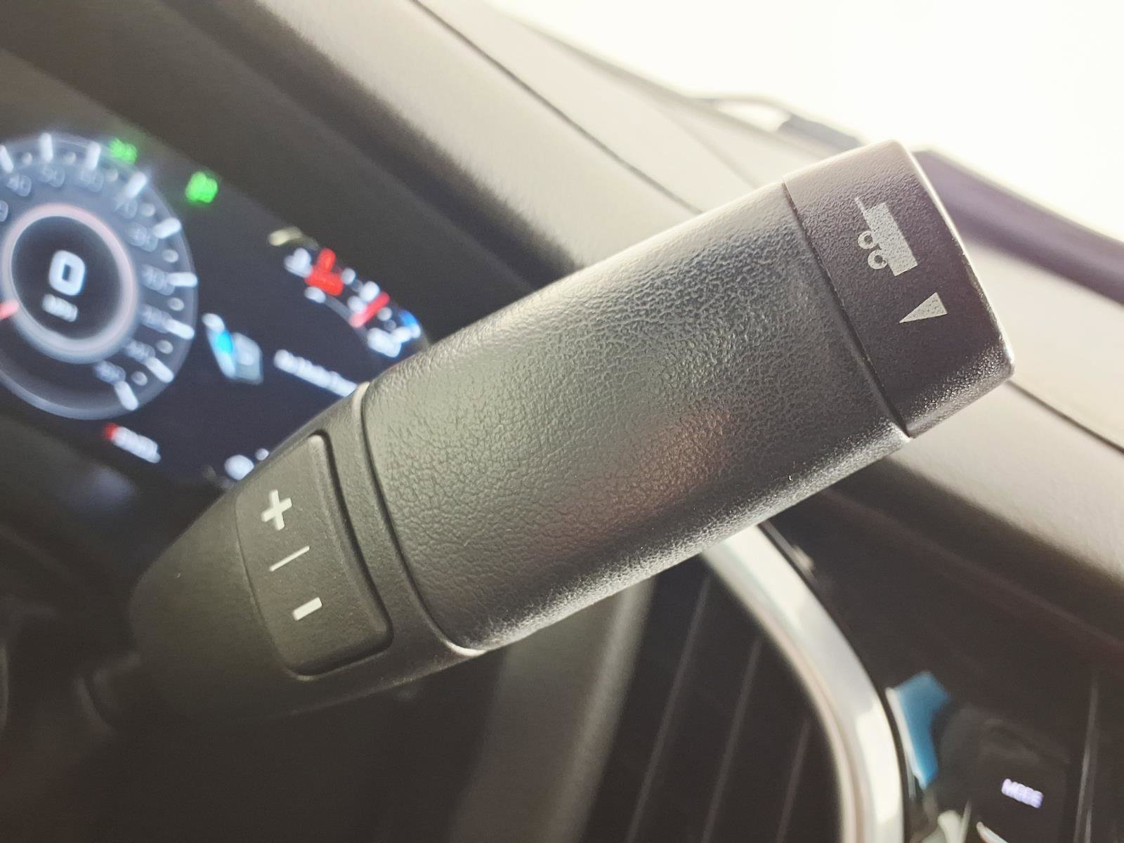 Used 2019 Cadillac Escalade Premium Luxury AWD/4WD image 21