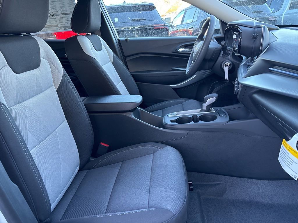 New 2026 Chevrolet Trax LS w/ LS Convenience Package image 18