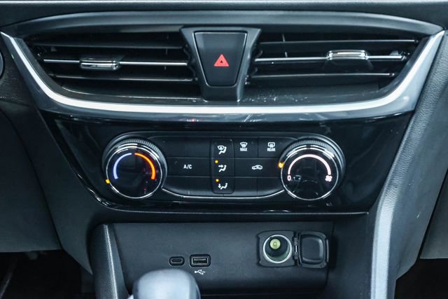 Used 2024 Buick Encore GX Sport Touring image 14