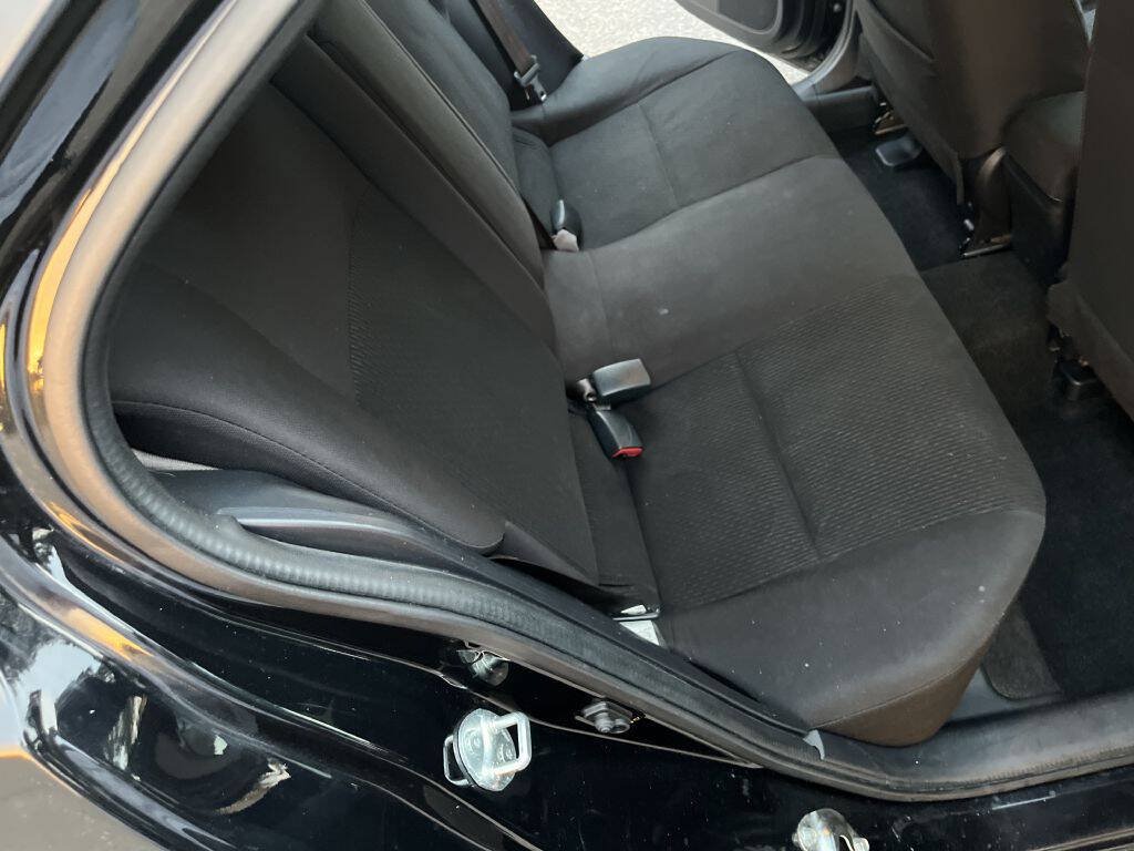 Used 2017 Mitsubishi Lancer ES FWD image 20