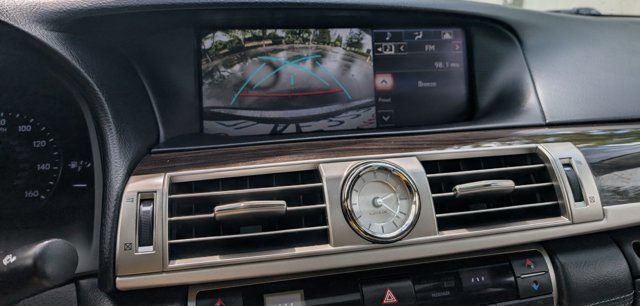 Used 2015 Lexus LS 460 w/ Comfort Package image 14