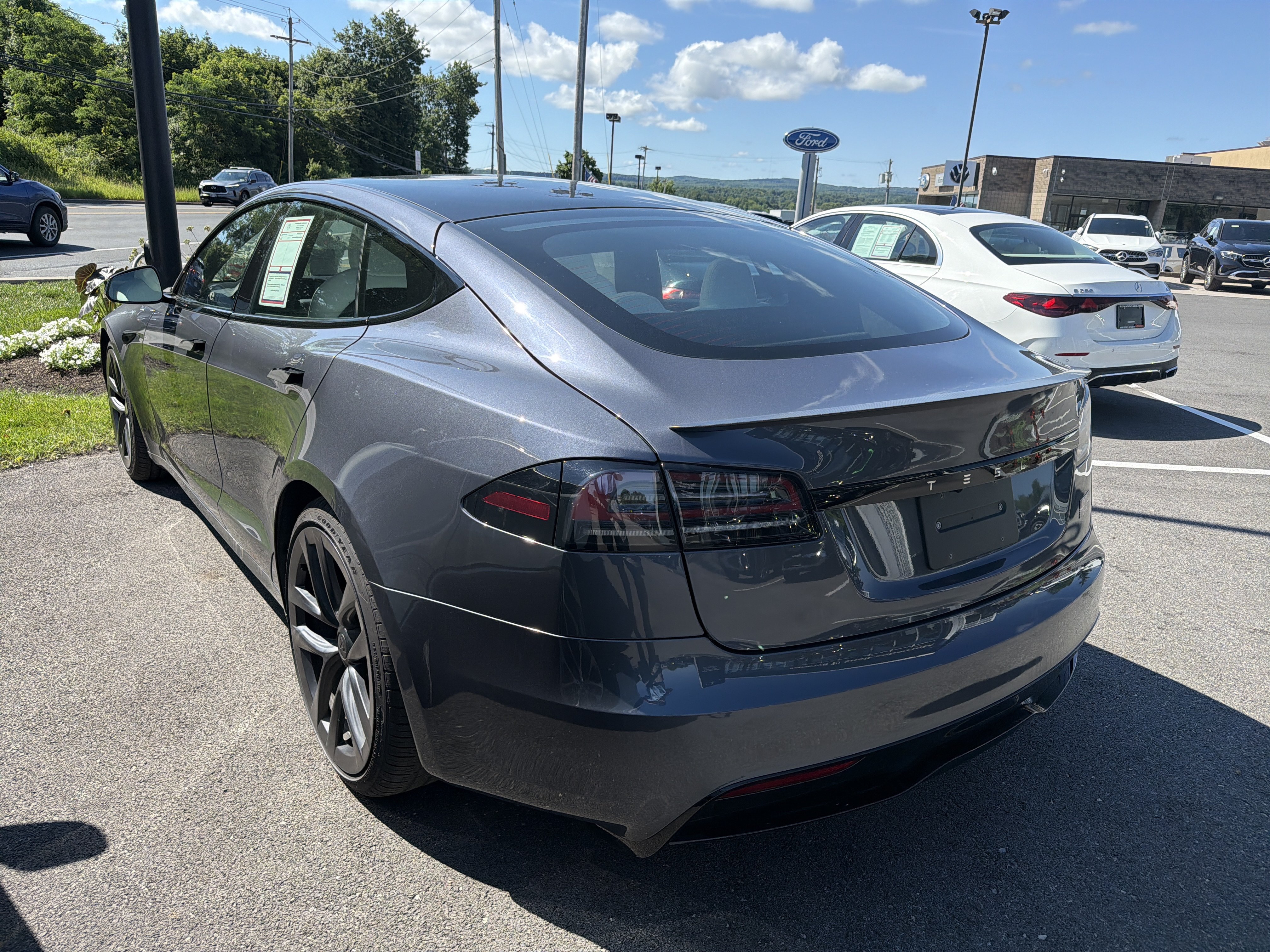 Used 2023 Tesla Model S Plaid AWD/4WD image 5