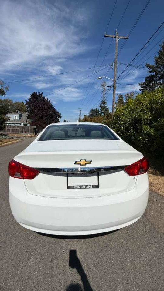 Used 2018 Chevrolet Impala LT FWD image 14
