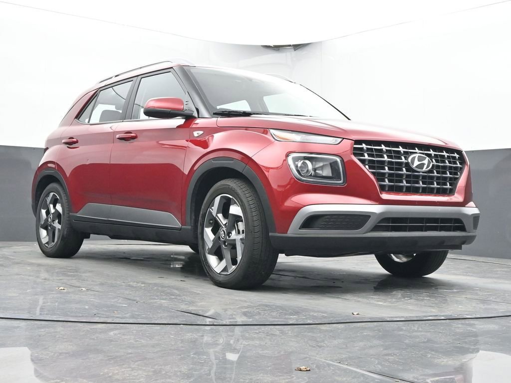 Used 2025 Hyundai Venue SEL image 61