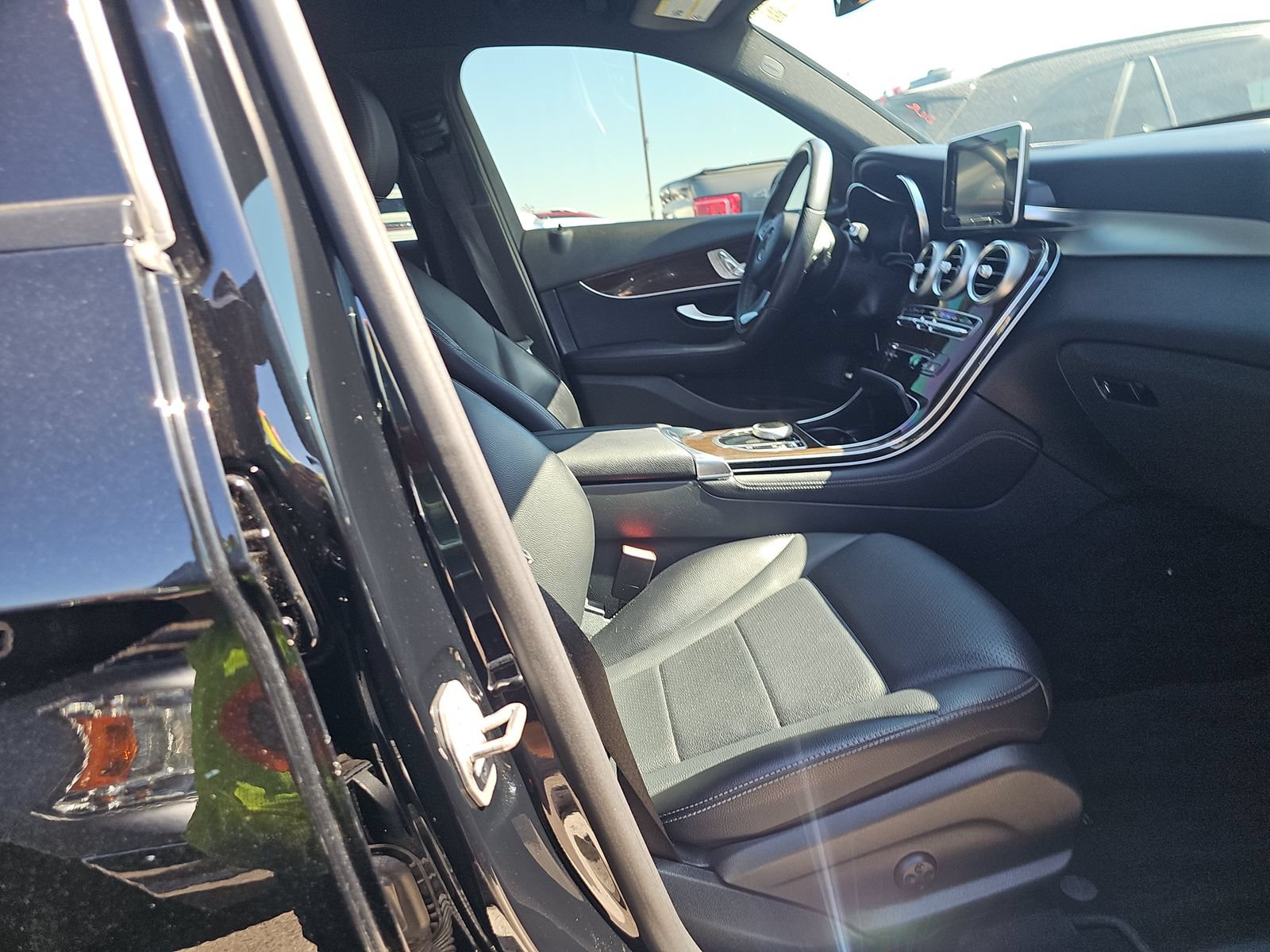 Used 2018 Mercedes-Benz GLC 300 image 13