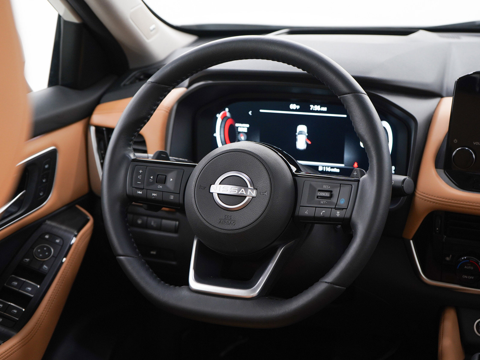 Used 2023 Nissan Rogue Platinum w/ Platinum Premium Package image 14