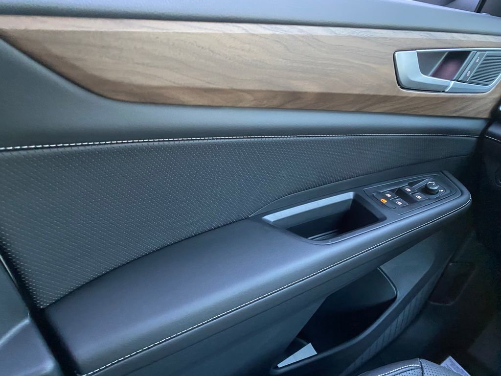 New 2026 Volkswagen Atlas SE image 13