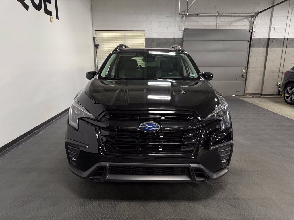 Used 2024 Subaru Ascent Onyx Edition AWD/4WD image 3