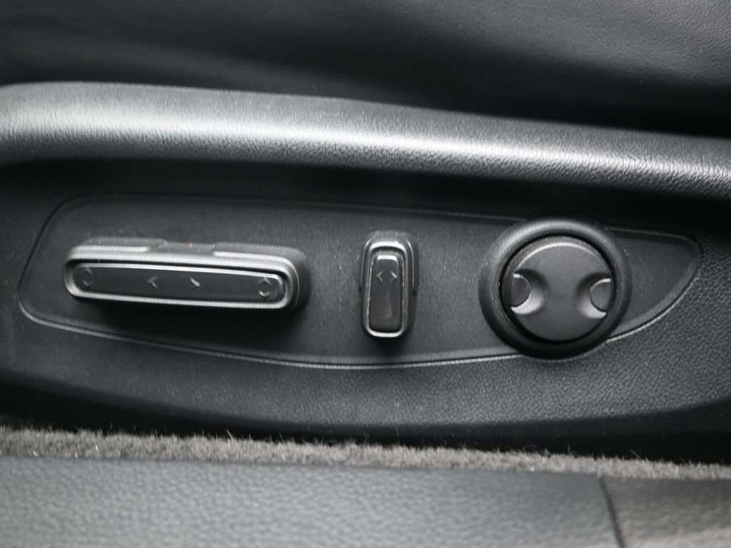 Used 2023 Honda Accord Touring image 19