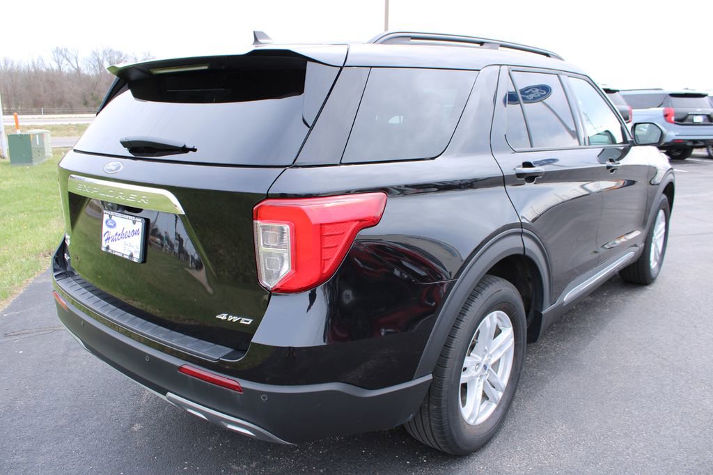 Used 2024 Ford Explorer XLT w/ Equipment Group 202A image 14