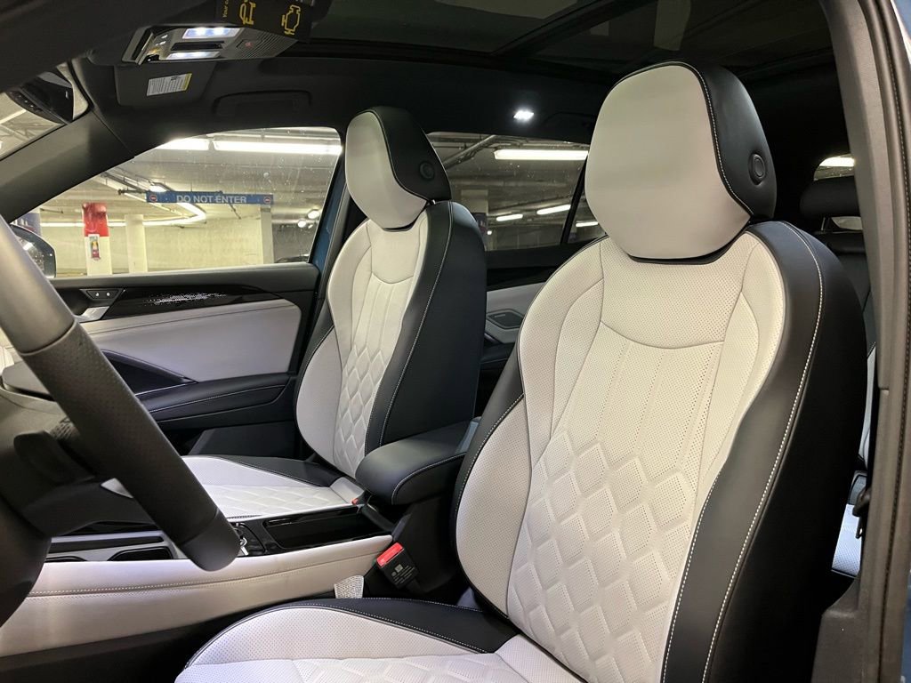 New 2026 Volkswagen Tiguan SEL R-Line image 22