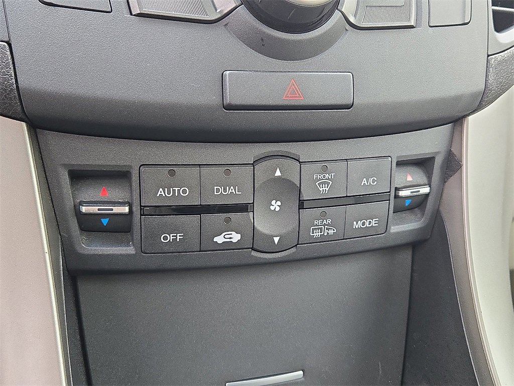 Used 2010 Acura TSX Sedan image 12