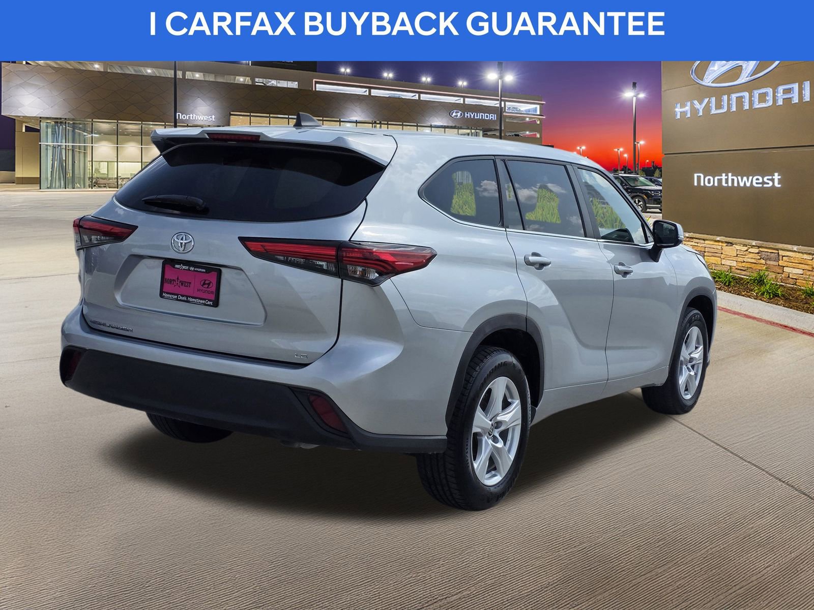 Used 2023 Toyota Highlander L image 7