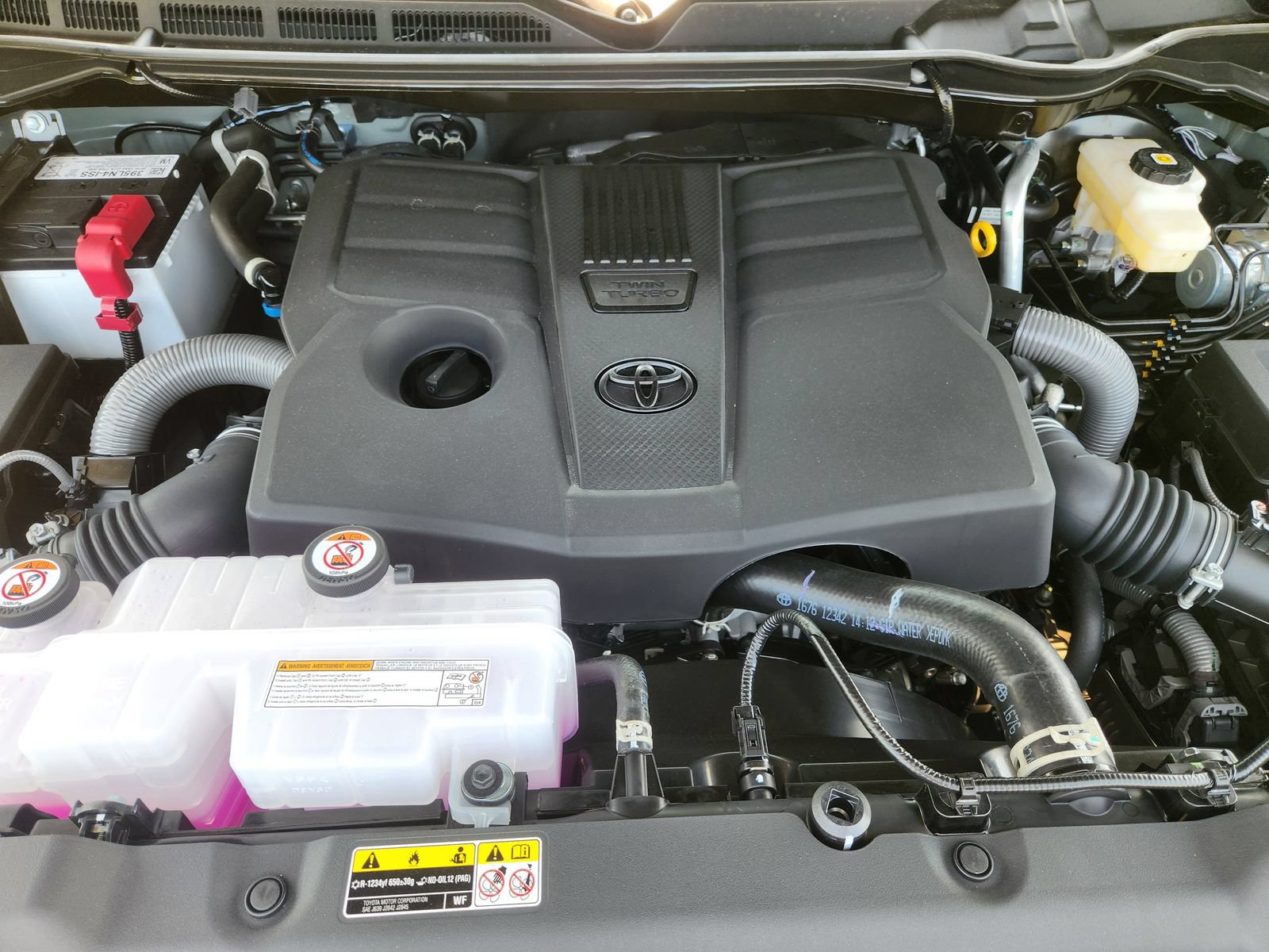 New 2026 Toyota Tundra Limited AWD/4WD image 25