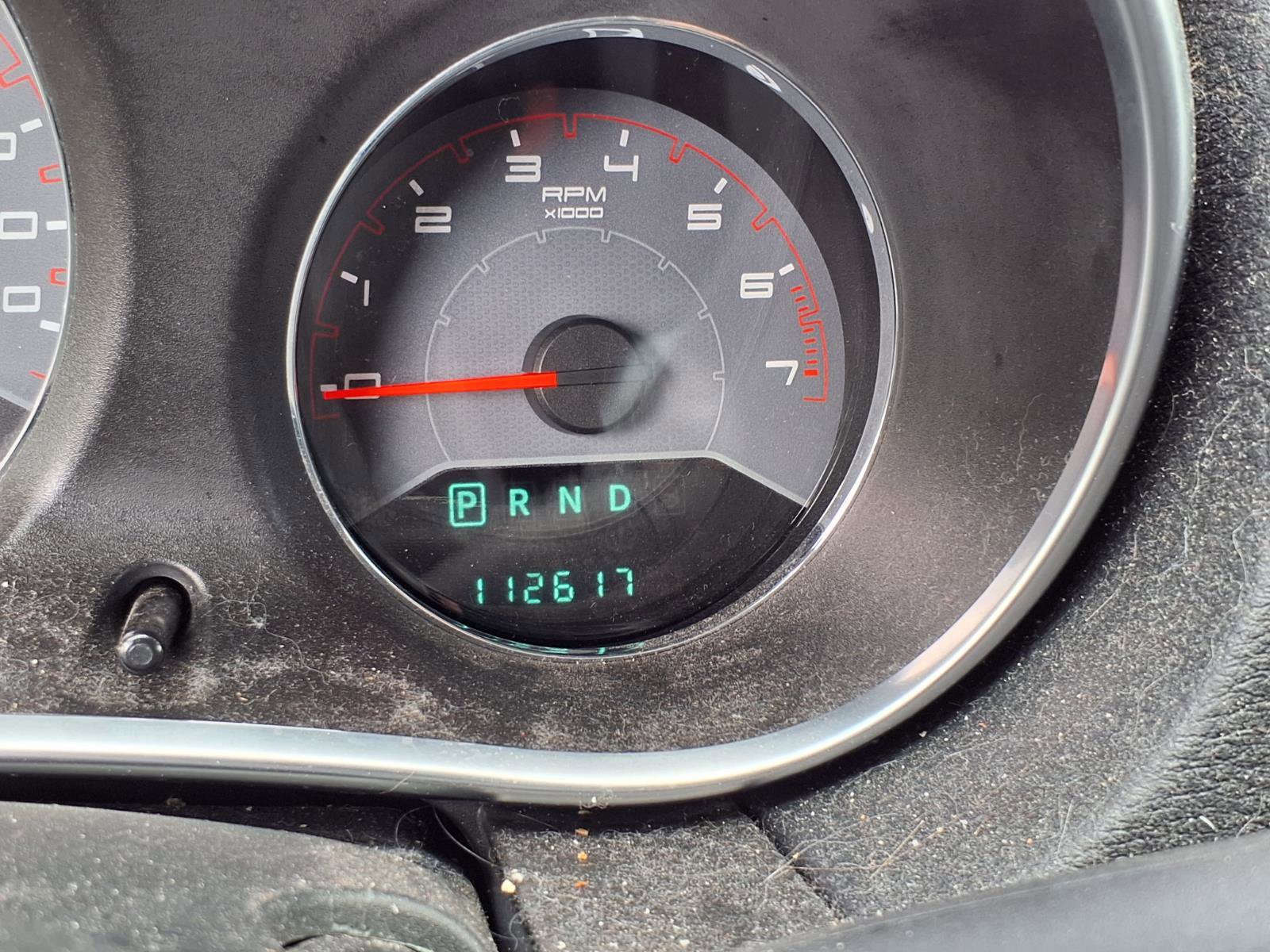 Used 2012 Dodge Avenger SXT image 11