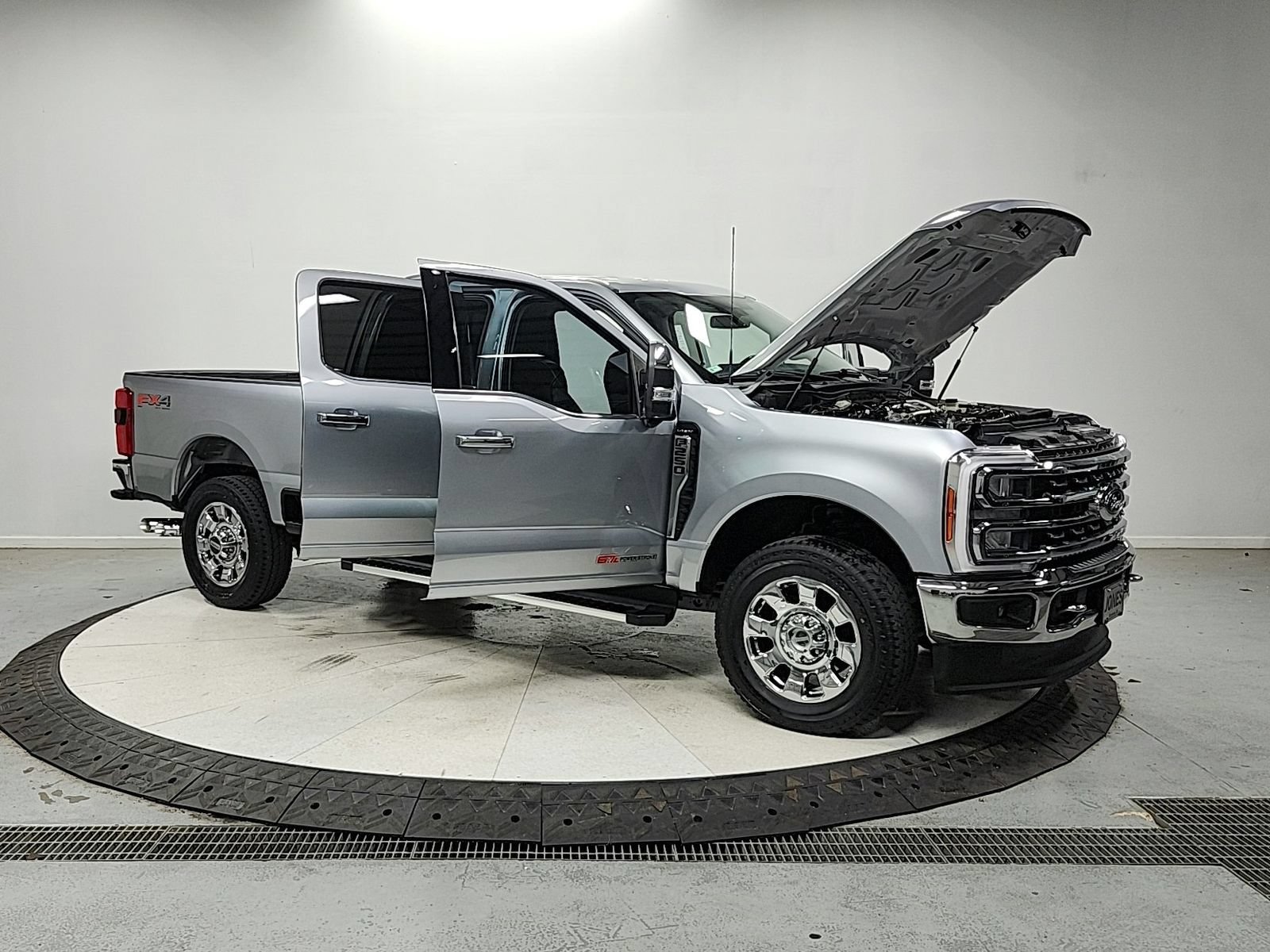 Used 2023 Ford F250 Lariat w/ Chrome Package AWD/4WD image 10