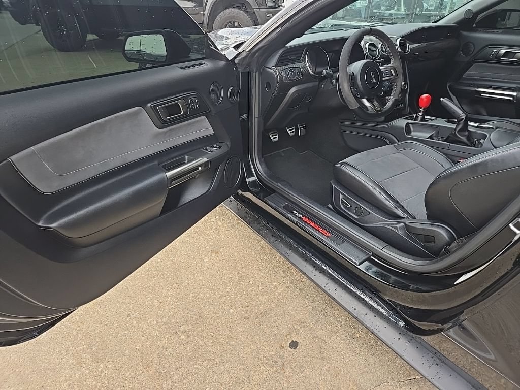 Used 2019 Ford Mustang Shelby GT350 w/ Technology Package RWD image 29