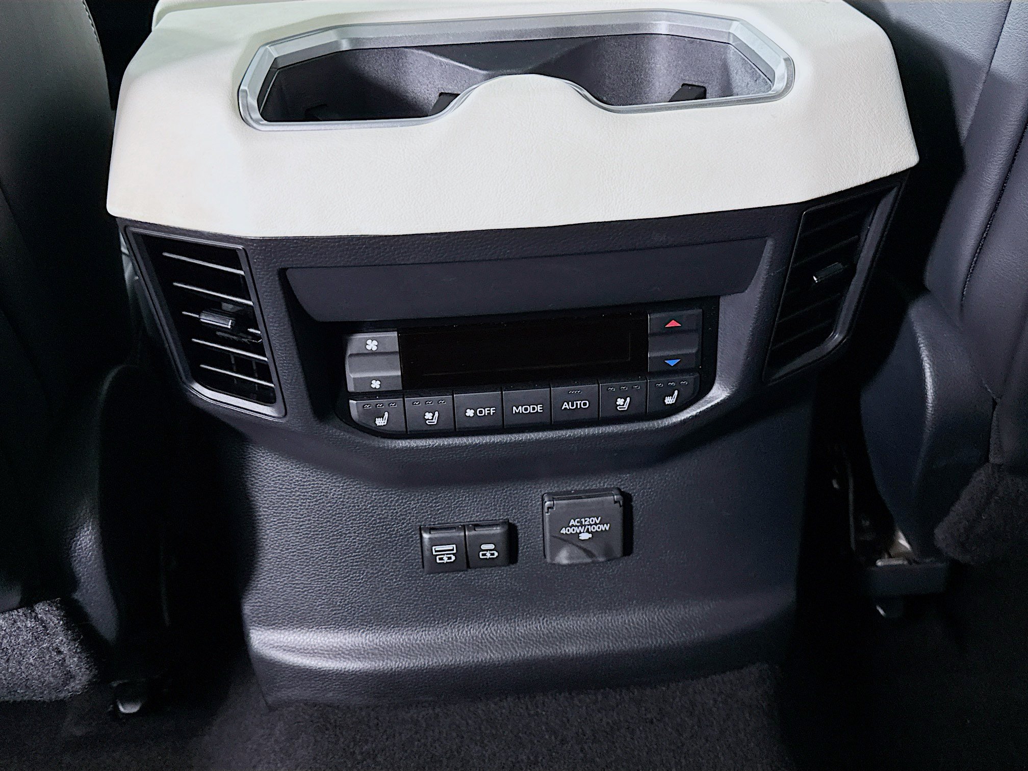 Certified 2023 Toyota Sequoia Capstone AWD/4WD image 28