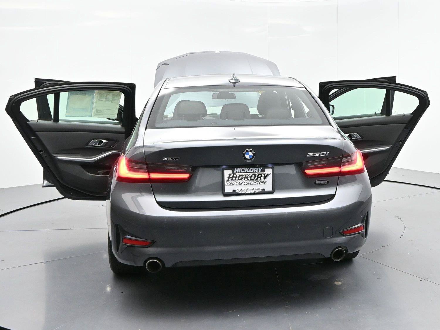Used 2021 BMW 330i xDrive Sedan w/ Convenience Package AWD/4WD image 41