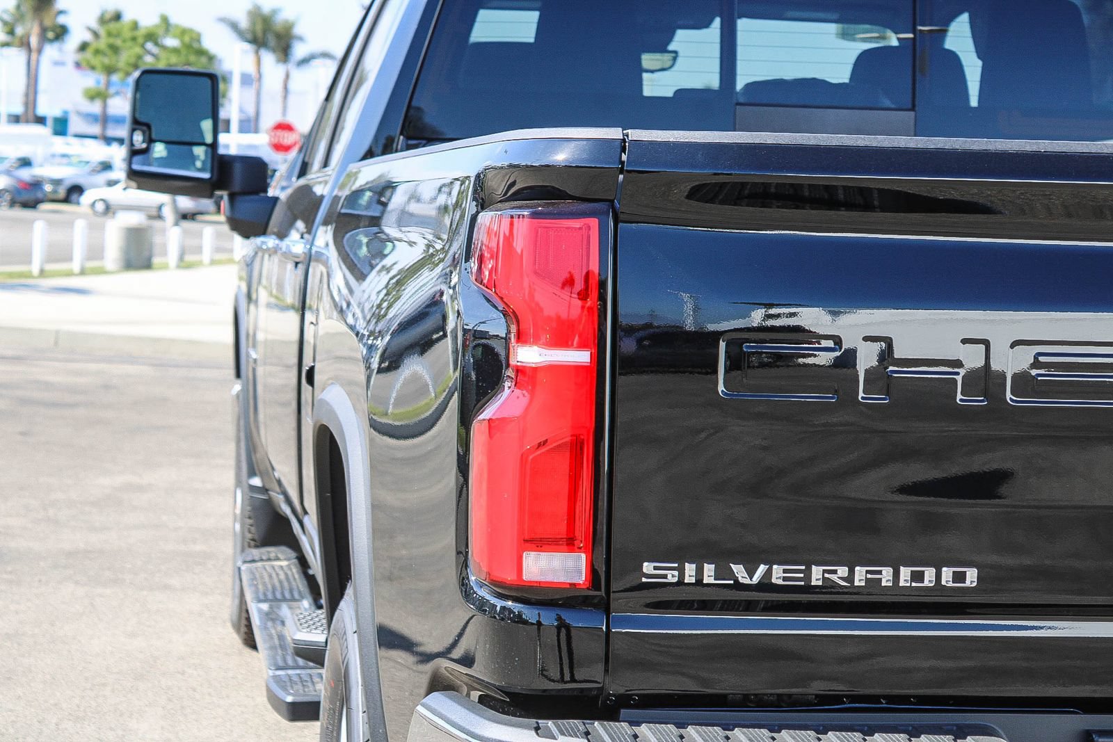 New 2026 Chevrolet Silverado 2500 LTZ w/ LTZ Plus Package AWD/4WD image 7