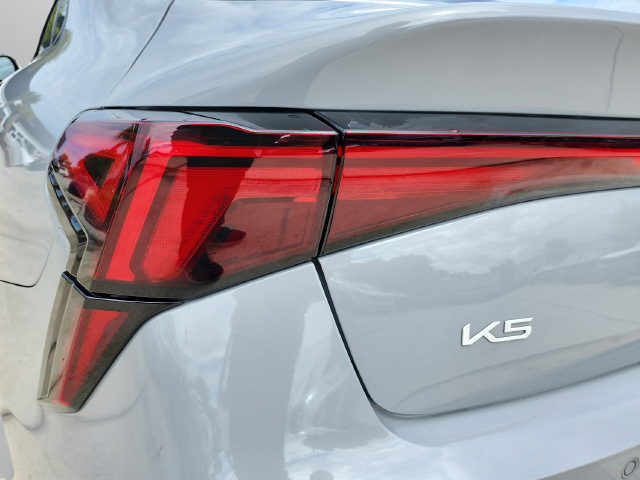Certified 2025 Kia K5 GT-Line w/ GT-Line Premium Package FWD image 33