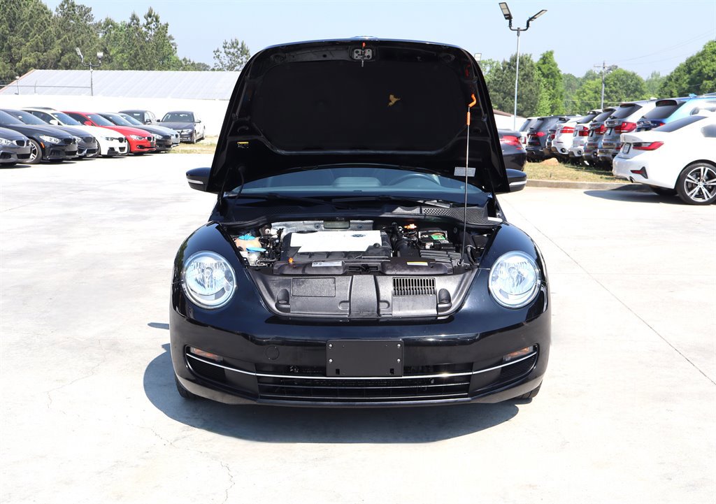Used 2013 Volkswagen Beetle TDI FWD image 32