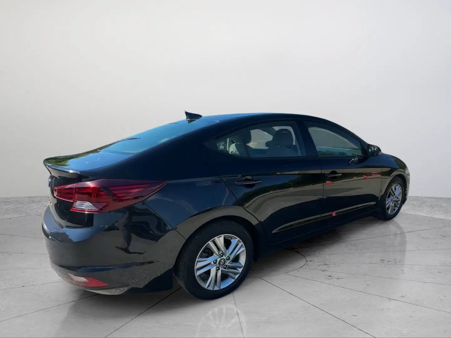 Used 2019 Hyundai Elantra Value Edition FWD image 10
