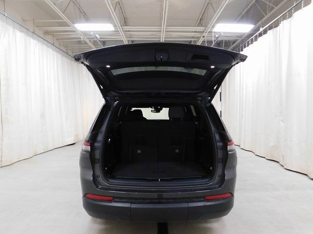 Used 2022 Jeep Grand Cherokee L Altitude image 16