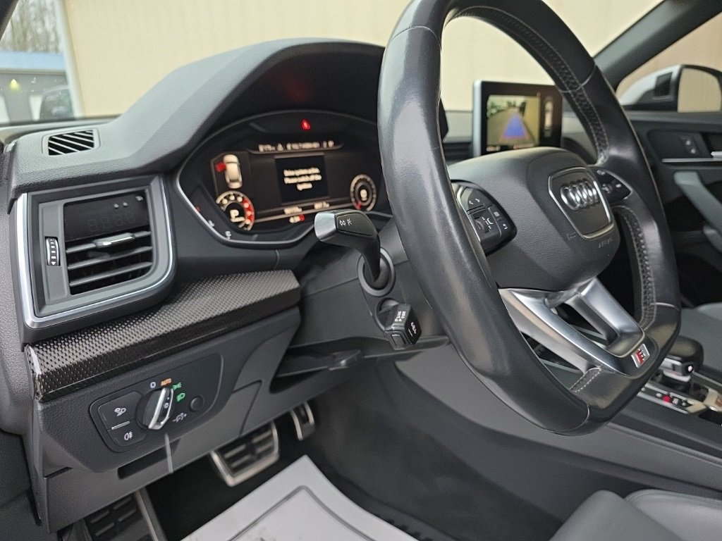 Used 2018 Audi SQ5 Premium Plus w/ Navigation Package image 18