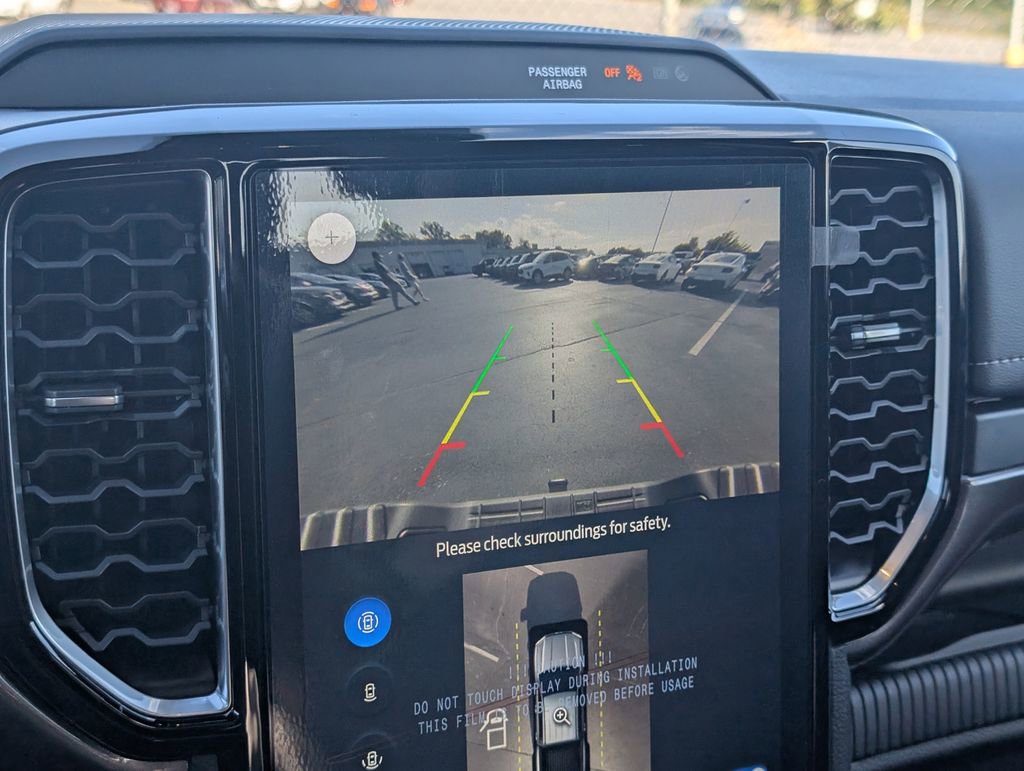 New 2025 Ford Ranger Lariat w/ FX4 Off-Road Package image 13