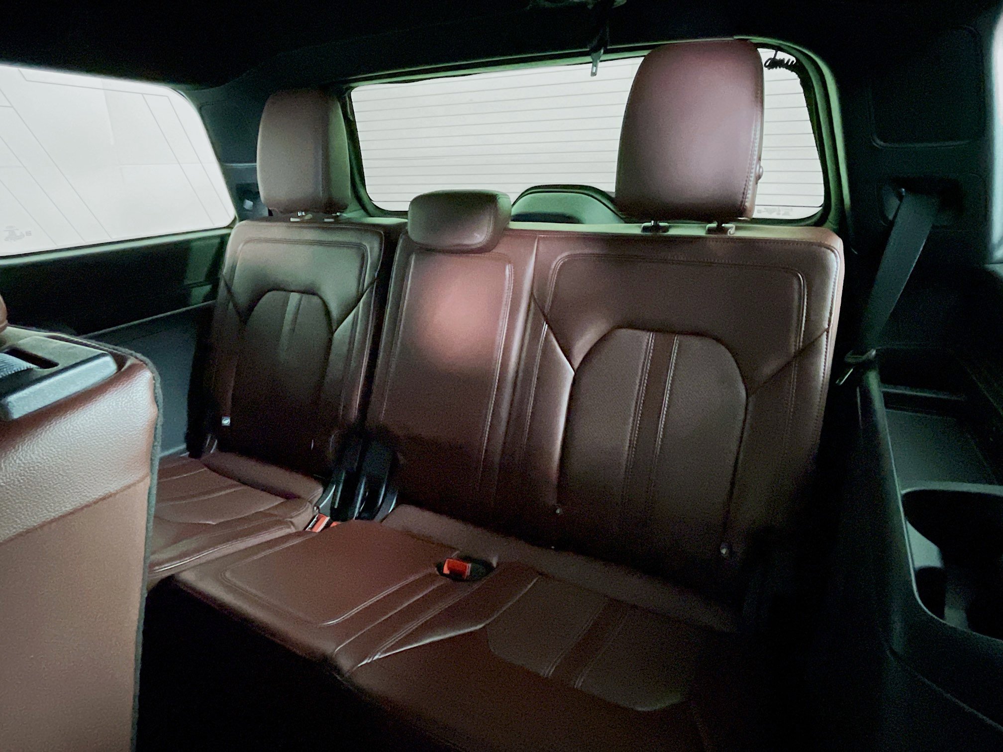 Used 2024 Ford Expedition Limited image 30