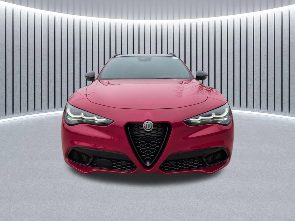 Used 2024 Alfa Romeo Stelvio Veloce AWD/4WD image 18
