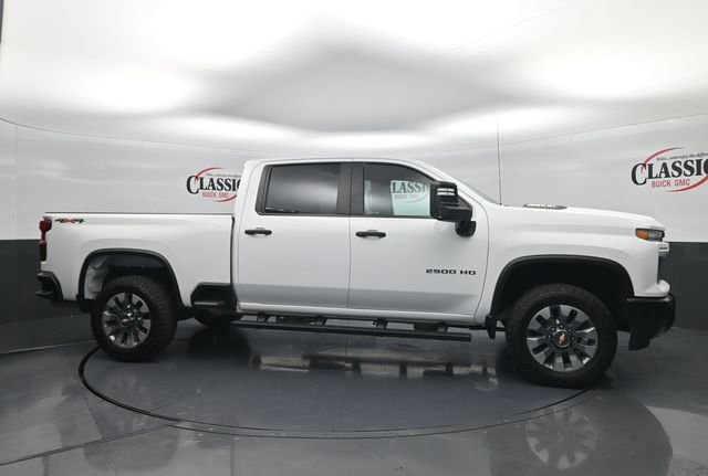 Used 2025 Chevrolet Silverado 2500 Custom w/ Custom Convenience Package AWD/4WD image 6