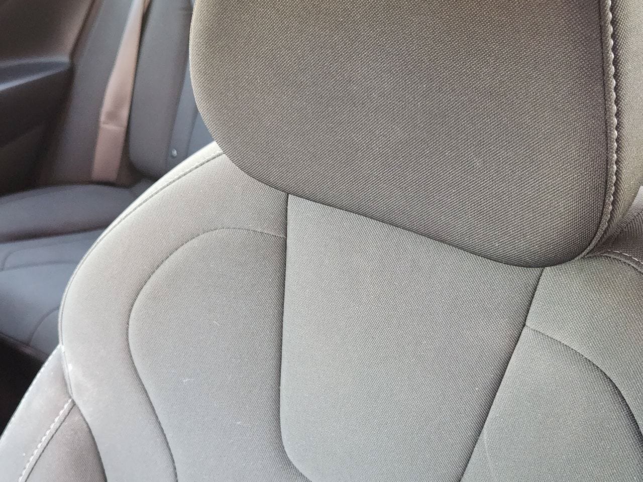 Used 2025 Hyundai Elantra SEL FWD image 14